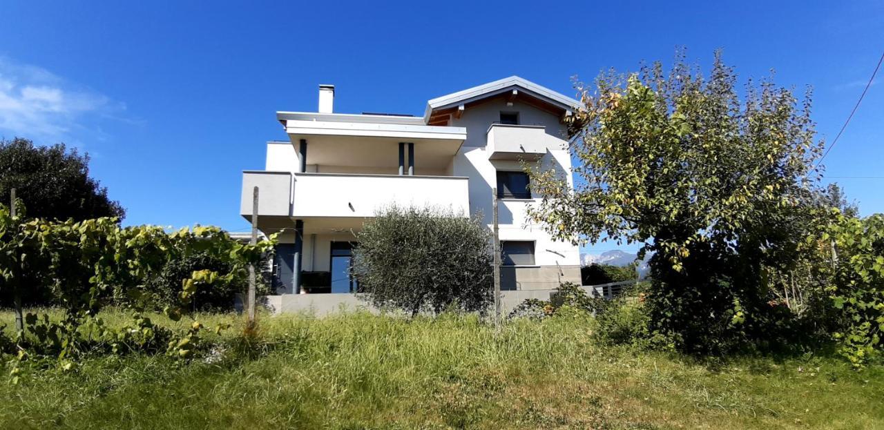 Al Settimo Miglio, Alloggio Agrituristico Villa Treppo Grande Luaran gambar